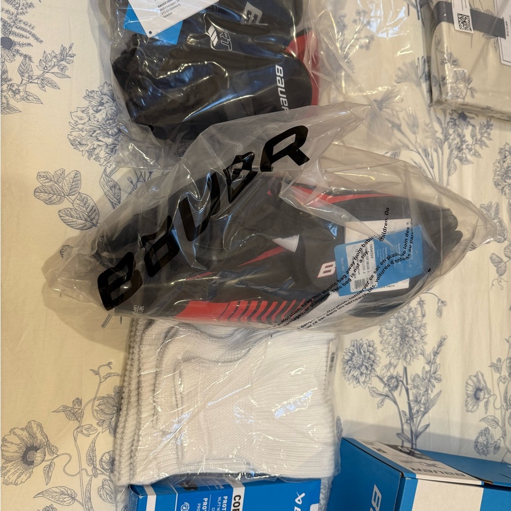 Bauer Core Protective Neck Guard, hockey socks,Shin guard and gloves